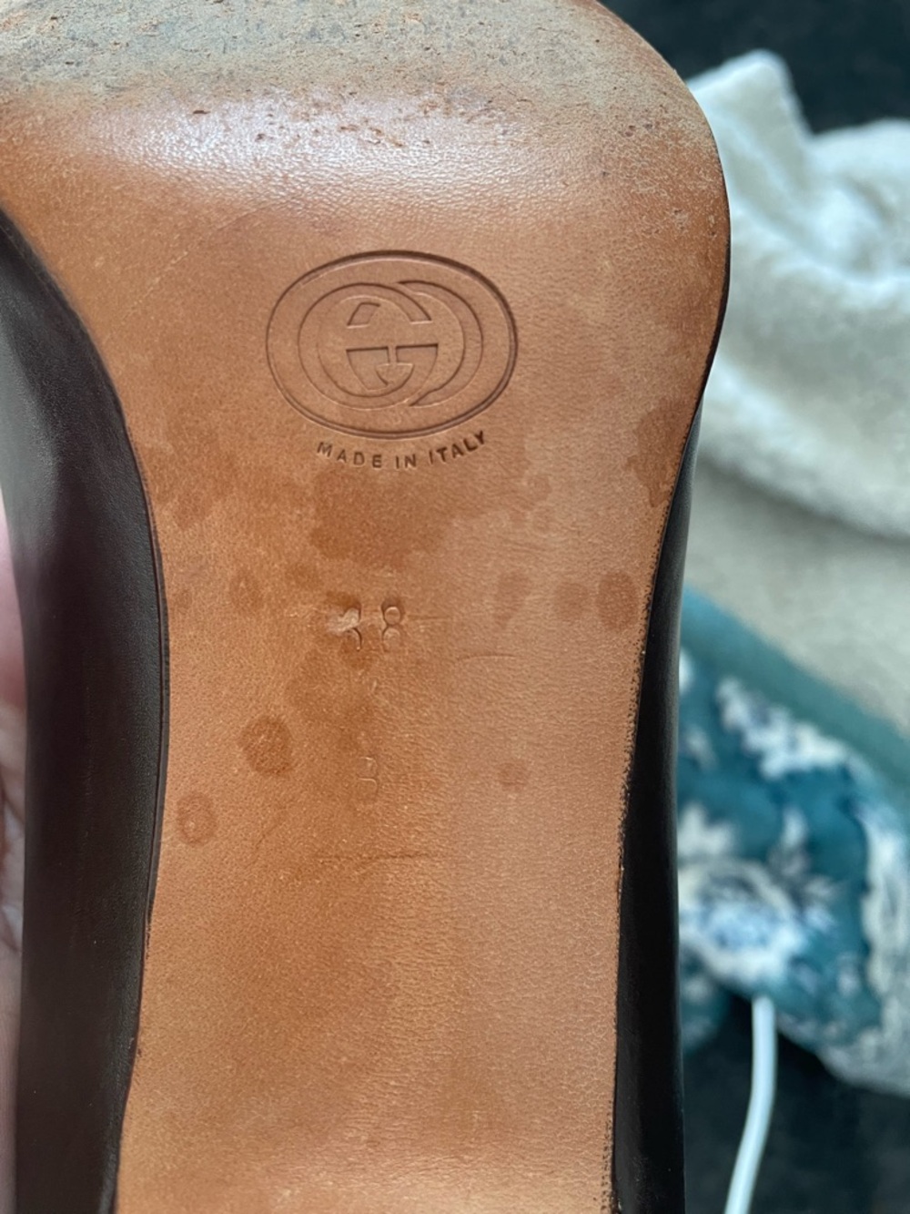 Gucci Dark Brown Leather Pumps with Bow - Picture 4 of 5